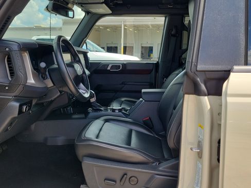 Certified 2025 Ford Bronco Outer Banks AWD/4WD image 17