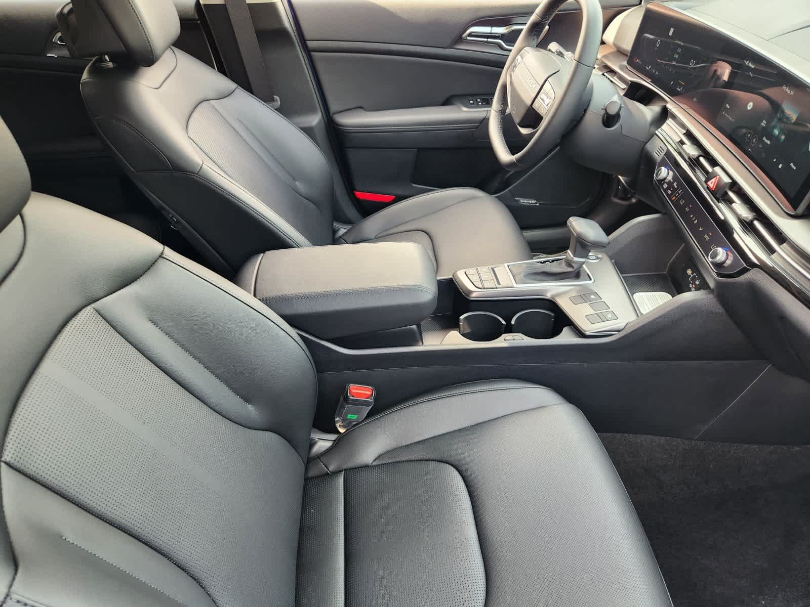 New 2026 Kia Sportage SX FWD image 11