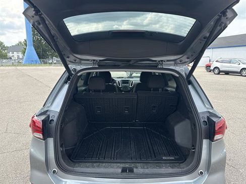 Used 2024 Chevrolet Equinox LT w/ LPO, Floor Liner Package FWD image 21