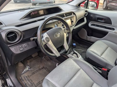 Used 2014 Toyota Prius C Four image 12