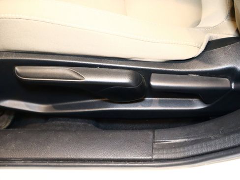 Used 2020 Honda Civic LX image 21