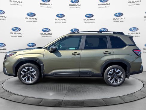 Used 2026 Subaru Forester Premium AWD/4WD image 3