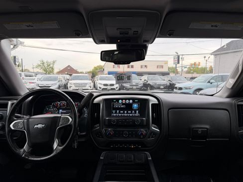 Used 2018 Chevrolet Silverado 1500 LTZ Z71 w/ Centennial Edition AWD/4WD image 26