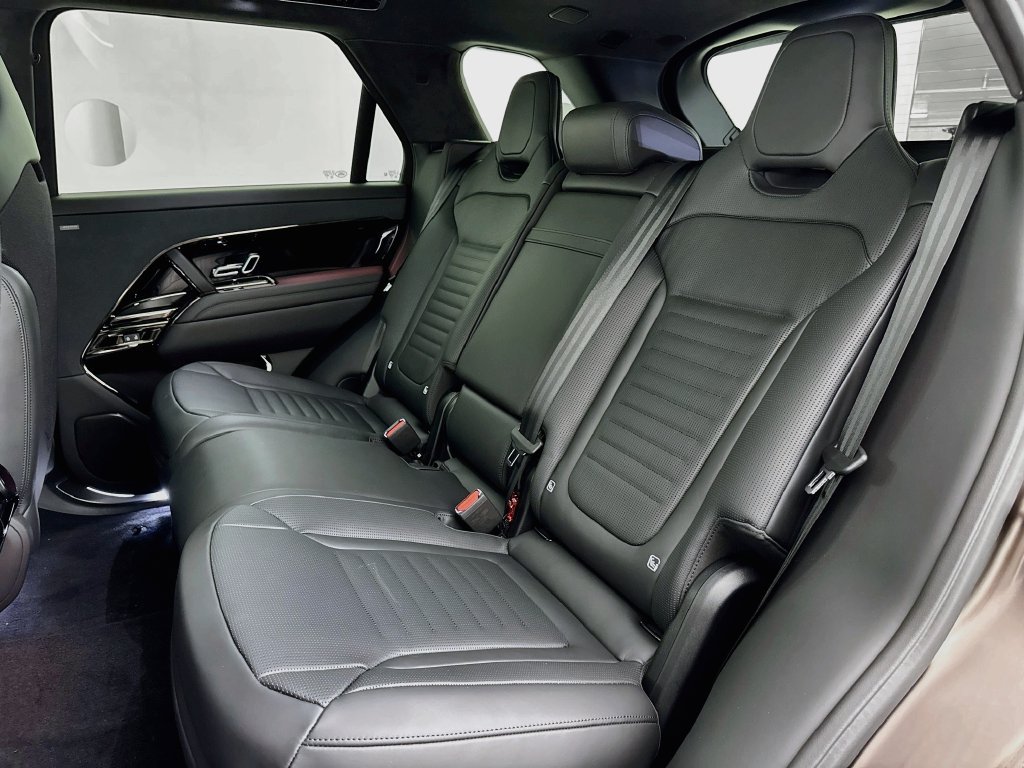 New 2027 Land Rover Range Rover Sport SV AWD/4WD image 25