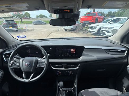 Used 2025 Buick Encore GX Preferred FWD image 32