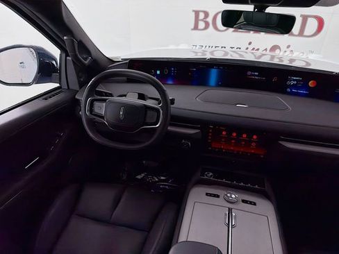 New 2025 Lincoln Navigator Reserve w/ Jet Appearance Package AWD/4WD image 24