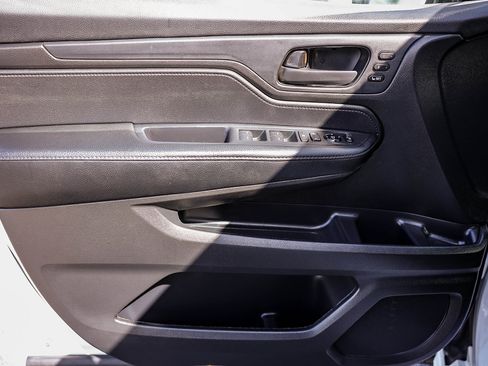 Certified 2024 Honda Odyssey Sport image 26