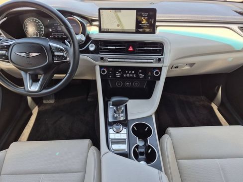 Used 2025 Genesis G70 2.5T RWD image 26