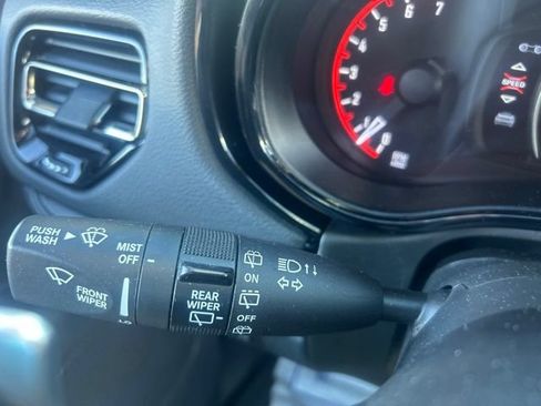 Used 2022 Dodge Durango GT AWD/4WD image 29