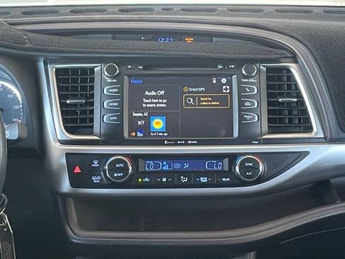 Used 2016 Toyota Highlander Plus image 13