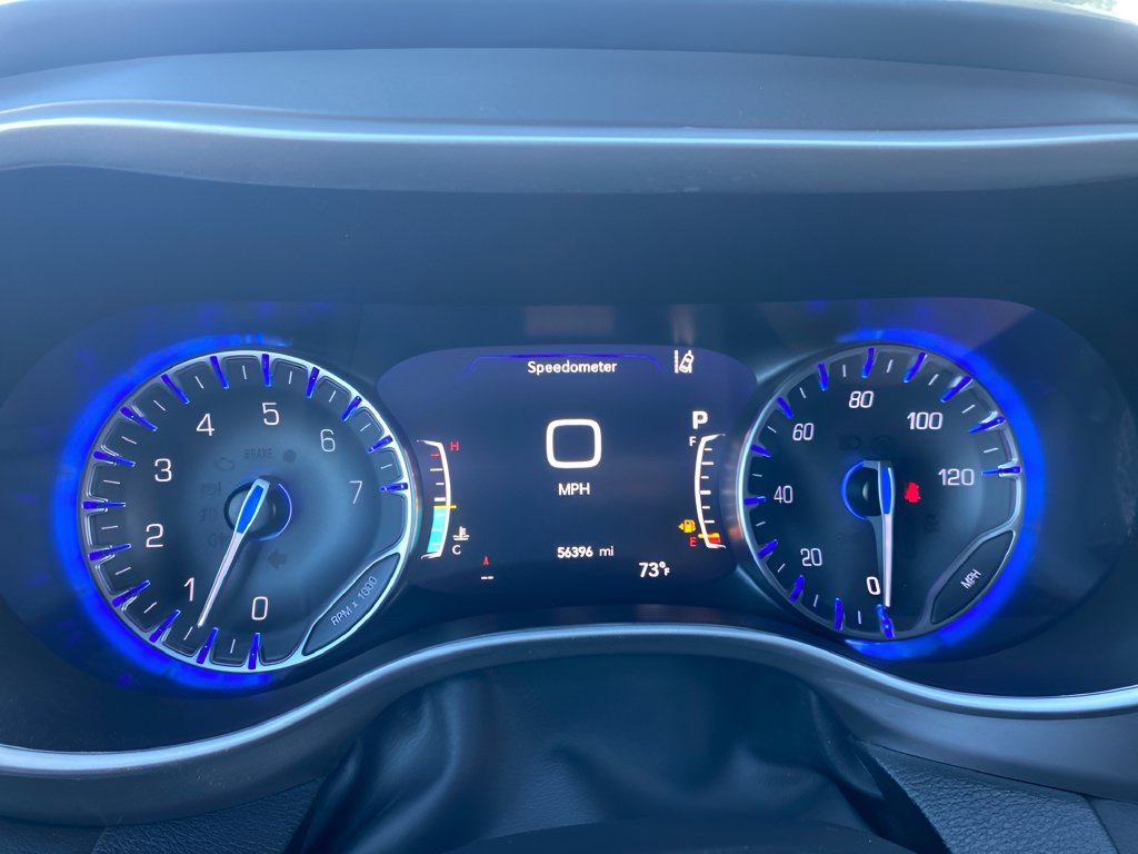 Used 2026 Chrysler Pacifica Select FWD image 24