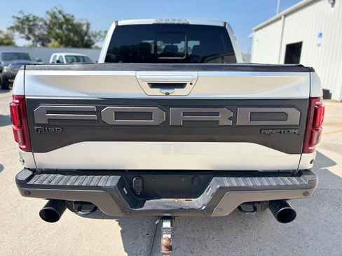 Used 2019 Ford F150 Raptor w/ Equipment Group 802A Luxury AWD/4WD image 4