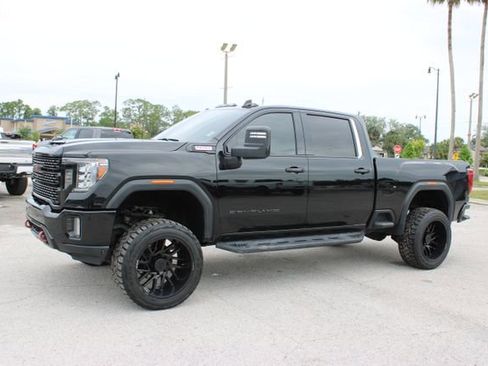 Used 2020 GMC Sierra 2500 Denali AWD/4WD image 5