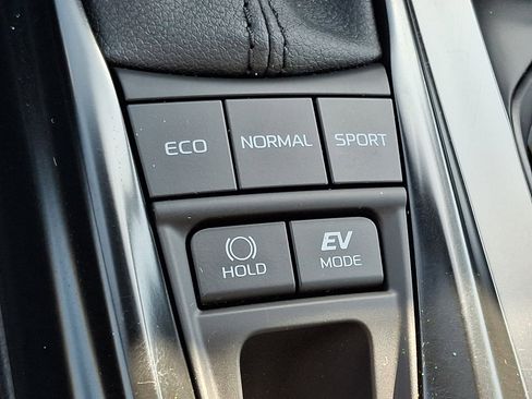 Certified 2026 Toyota Camry SE w/ Convenience Package image 25