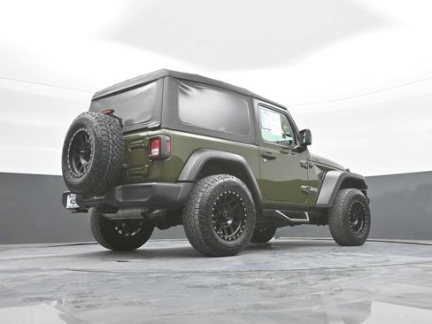 Used 2020 Jeep Wrangler Sport AWD/4WD image 37
