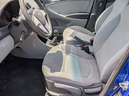 Used 2012 Hyundai Accent GLS w/ Comfort Pkg 2 FWD image 14