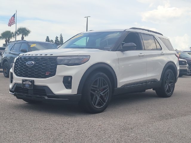 Used 2025 Ford Explorer ST w/ Sun And Sound Package AWD/4WD image 35