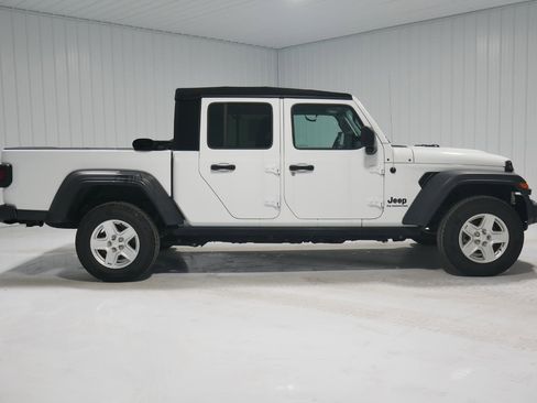 Used 2020 Jeep Gladiator Sport w/ Quick Order Package 24S image 4