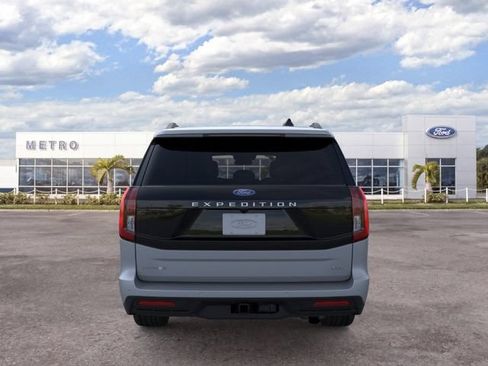 New 2026 Ford Expedition Max Active RWD image 5