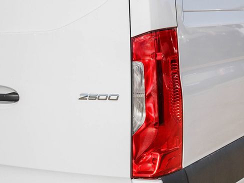New 2025 Mercedes-Benz Sprinter 2500 image 9
