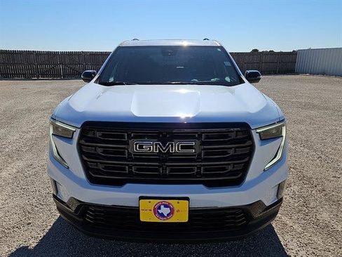 New 2026 GMC Acadia Elevation image 8