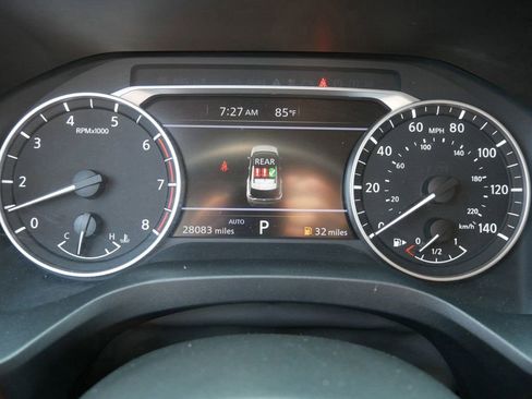 Used 2023 Nissan Rogue SV image 22