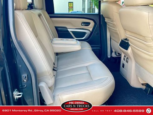 Used 2016 Nissan Titan SL RWD image 14