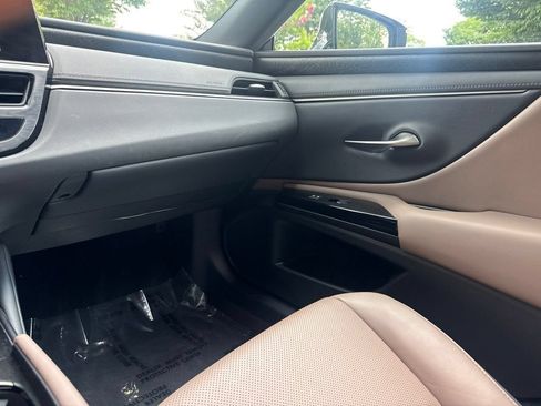 Used 2023 Lexus ES 350 w/ Premium Package FWD image 24