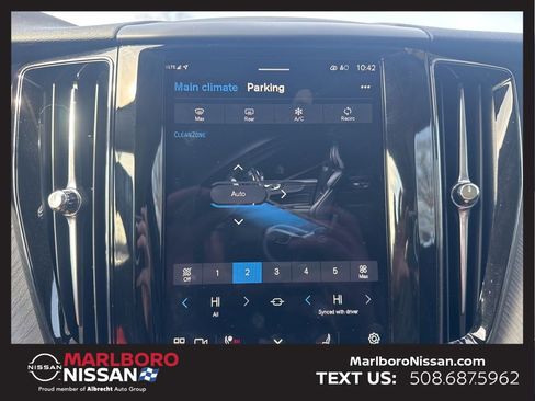 Used 2025 Volvo XC60 B5 Plus w/ Climate Package image 30