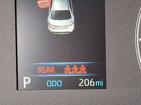 Used 2025 Toyota Corolla LE image 19