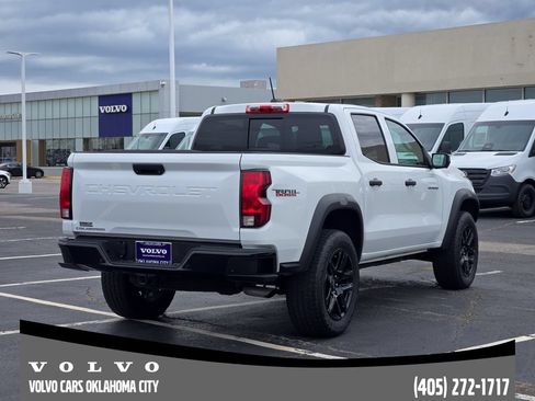 Used 2024 Chevrolet Colorado Trail Boss w/ Technology Package AWD/4WD image 5
