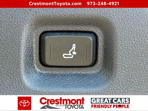 Certified 2024 Toyota Tacoma SR5 image 14