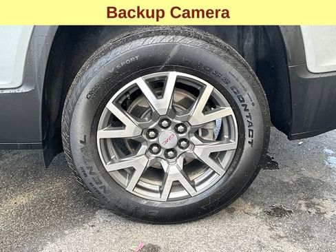 Used 2023 GMC Acadia SLE w/ Driver Convenience Package image 9