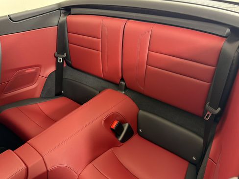 Certified 2025 Porsche 911 Carrera RWD image 25