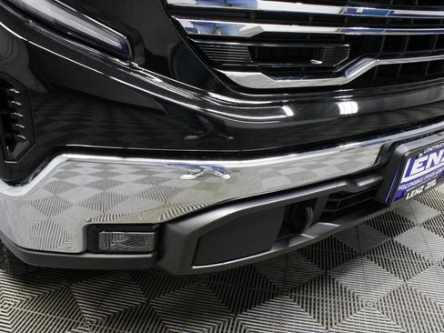 Used 2024 GMC Sierra 1500 SLT image 40