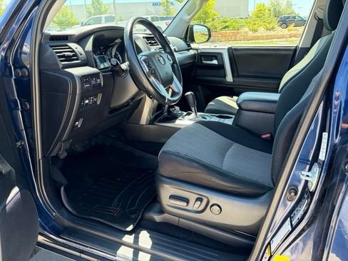 Used 2016 Toyota 4Runner SR5 AWD/4WD image 16