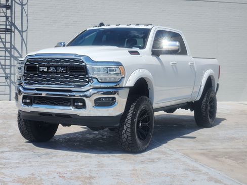 Used 2019 RAM 2500 Limited AWD/4WD image 3