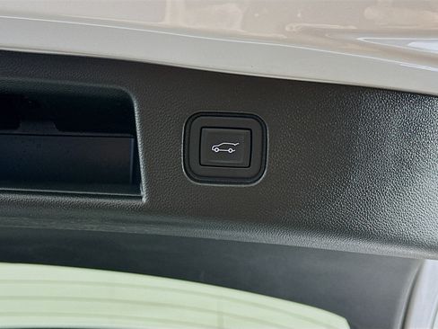 Used 2024 Honda Prologue Touring image 30