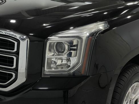 Used 2018 GMC Yukon SLT w/ Open Road Package image 36