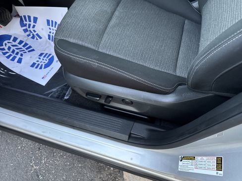 Used 2023 Nissan Rogue SV image 18