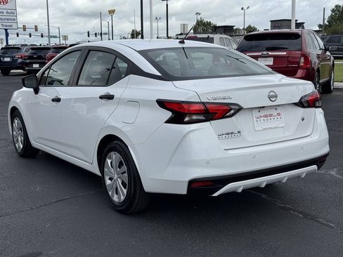 Used 2023 Nissan Versa S FWD image 7