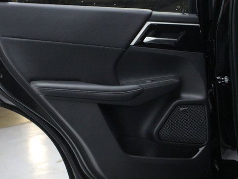 New 2025 Mitsubishi Outlander SE image 26