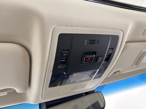 Certified 2024 Lexus ES 350 w/ Premium Package FWD image 30