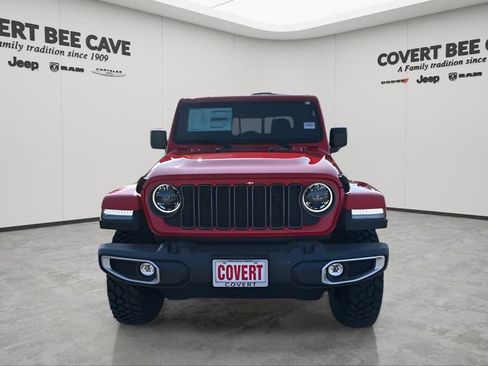 New 2025 Jeep Gladiator High Tide image 2