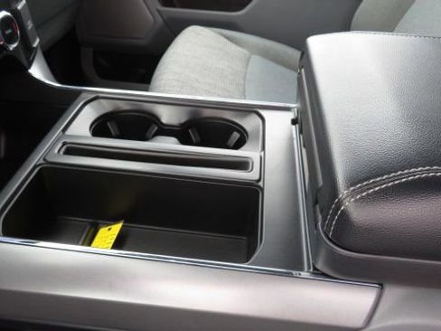 Certified 2022 Ford F150 XLT w/ Equipment Group 302A High image 18