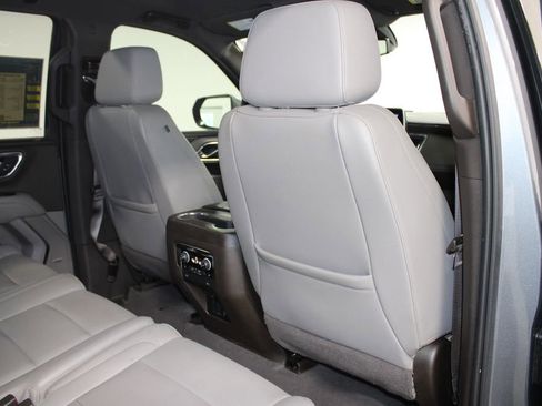 Used 2022 Chevrolet Tahoe LT w/ Luxury Package RWD image 30