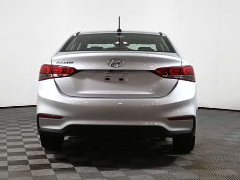 Used 2022 Hyundai Accent Limited FWD image 6