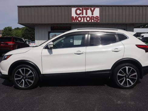 Used 2018 Nissan Rogue Sport SL w/ SL Premium Package AWD/4WD image 10
