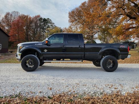 Used 2013 Ford F350 Lariat w/ Lariat Ultimate Pkg image 2