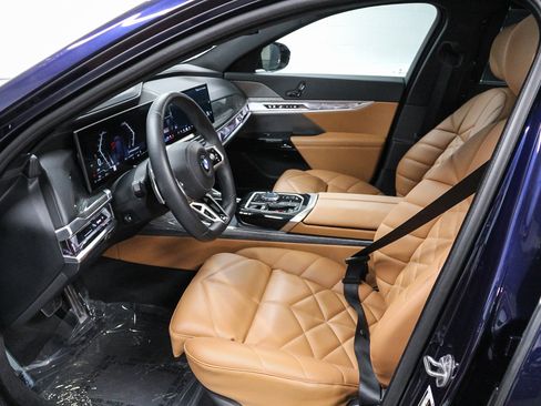 Certified 2023 BMW 740i RWD image 19